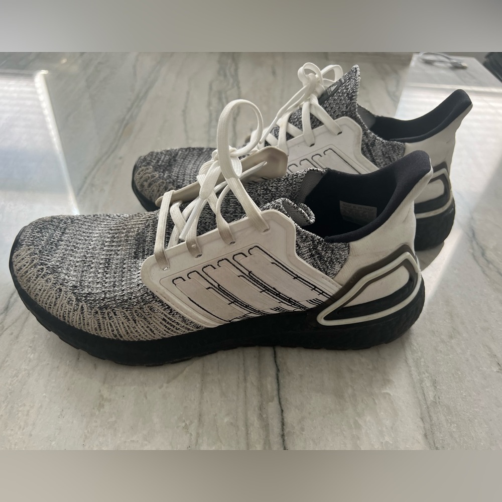Adidas Originals Women's Size 9 Ultraboost 20 Shoes White/Black Oreo FY8982